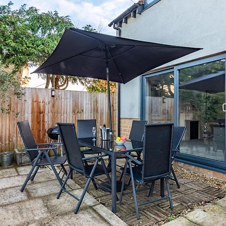 Cotswold Holiday Let With Hot Tub - The Old Garage Чипинг Нортън Екстериор снимка