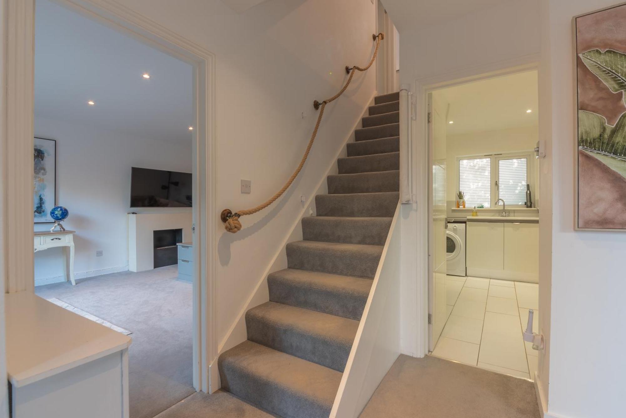 Cotswold Holiday Let With Hot Tub - The Old Garage Чипинг Нортън Екстериор снимка